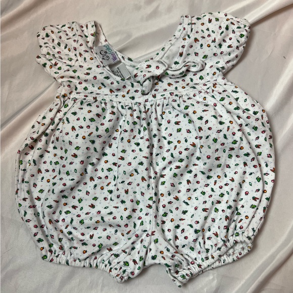WeeFolks All Over Vegetable Print One Piece Outfit, size 6/9 Months - Picture 6 of 6